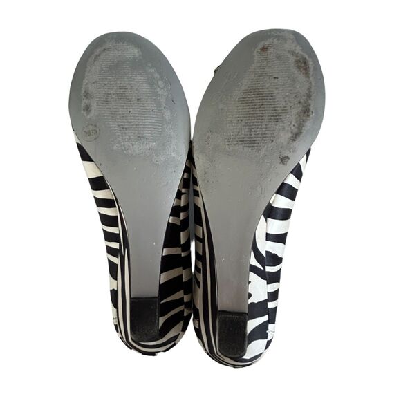 Jessica Simpson Black White Zebra Fabric Wedge Sz 7.5 Kitten Heel Buckle JS-DAFA - Picture 7 of 10